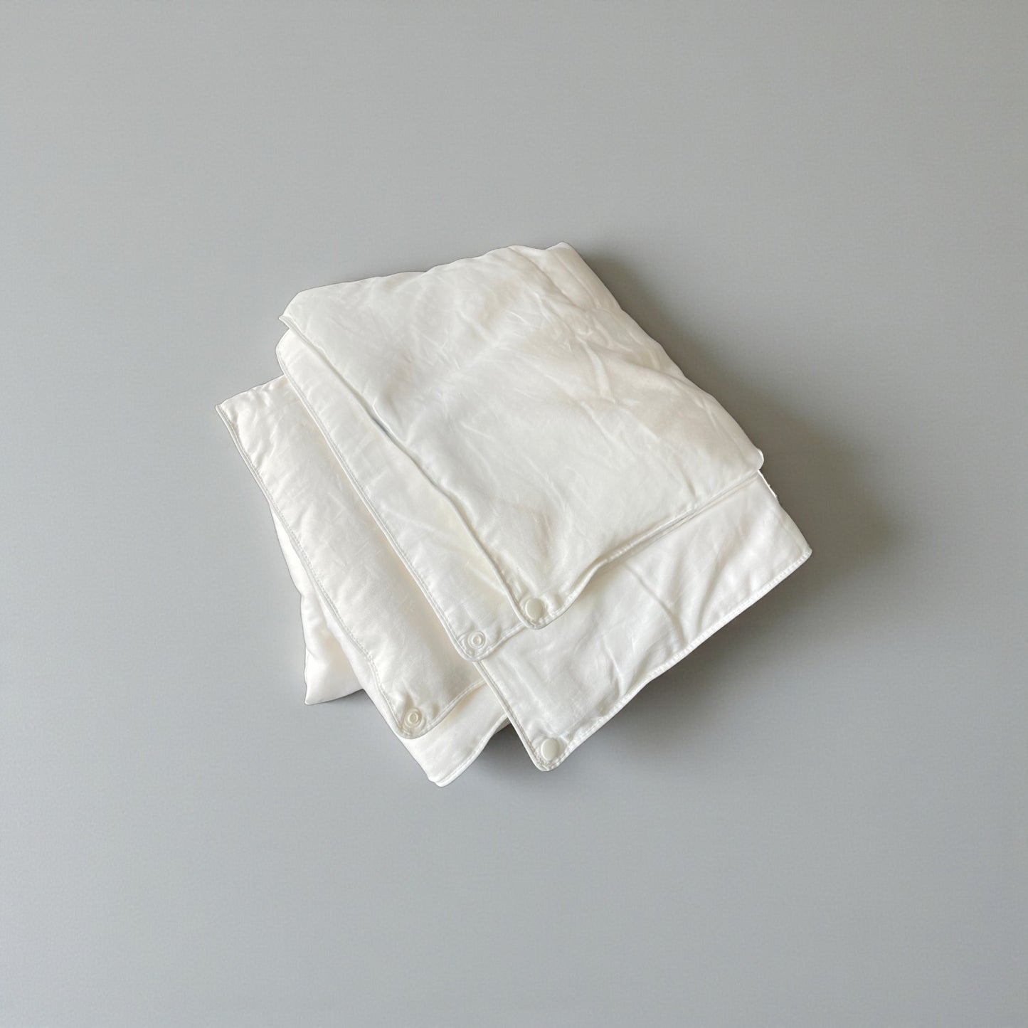 Silk duvet for differentiated heat