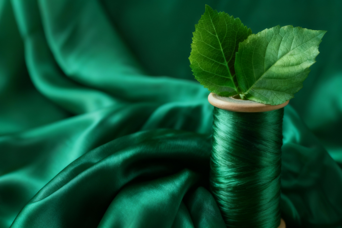 Eco-lusso in camera da letto: seta, natura e sostenibilità